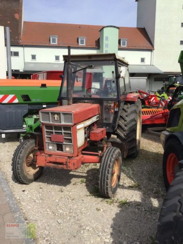 Traktor des Typs Case IH IHC 744, Gebrauchtmaschine in Heilsbronn (Bild 1)