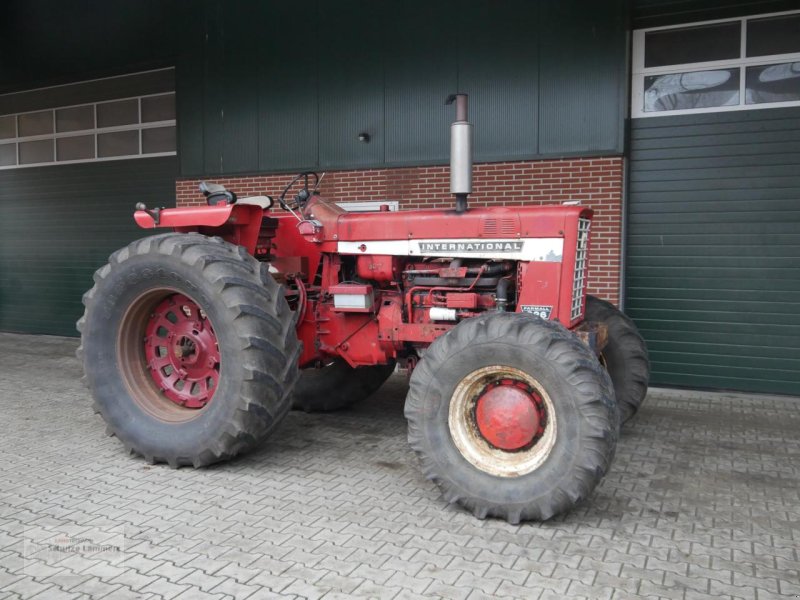 Traktor des Typs Case IH IHC 826 Allrad, Gebrauchtmaschine in Borken (Bild 1)