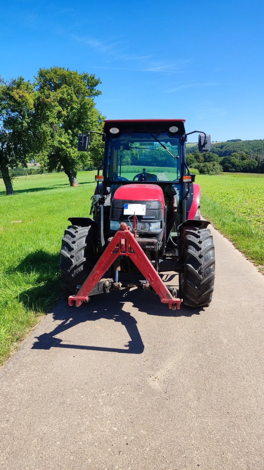 Traktor des Typs Case IH JX 1075 C, Gebrauchtmaschine in Faha (Bild 4)