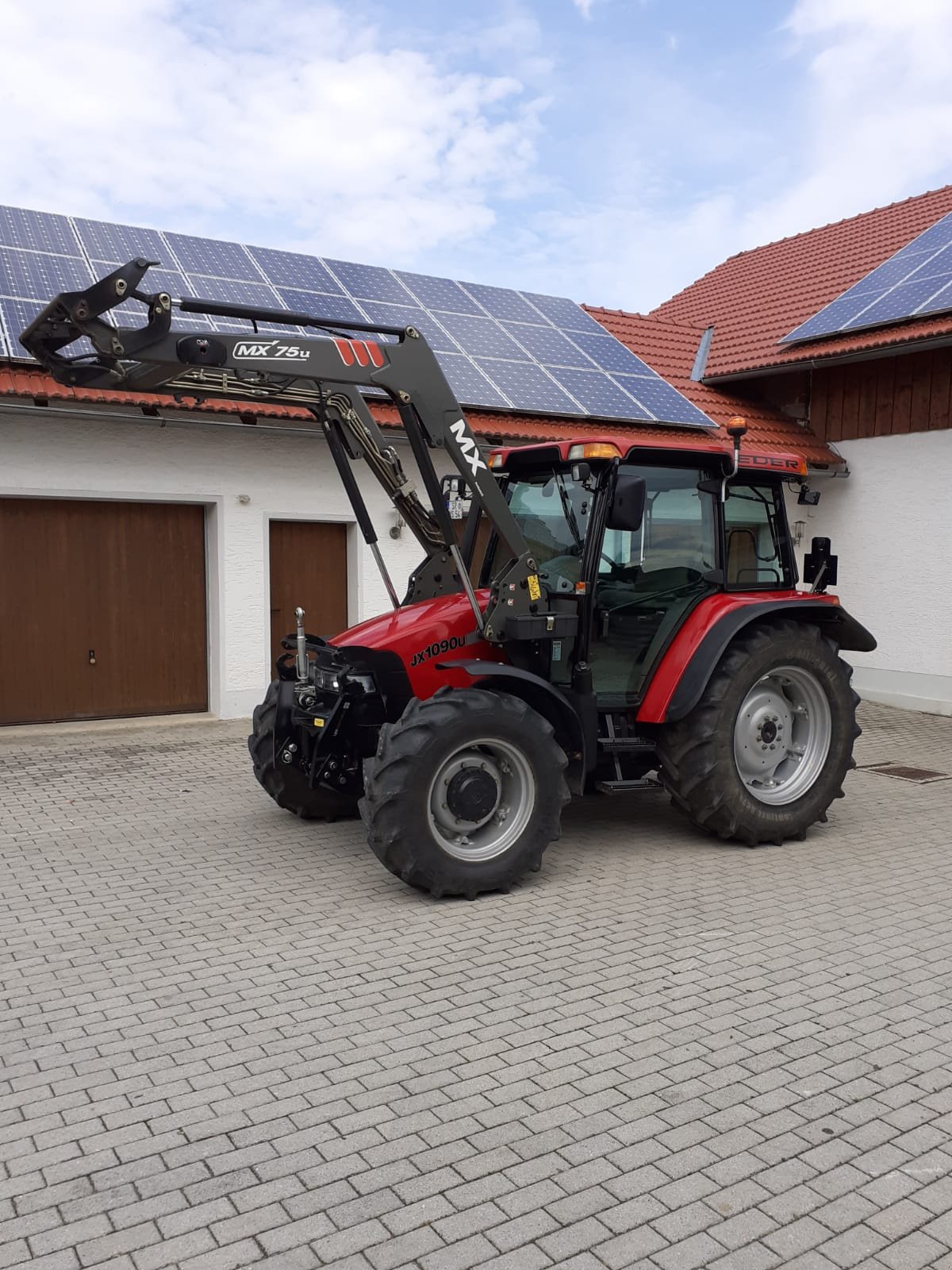 Traktor des Typs Case IH JX 1090 U, Gebrauchtmaschine in Hankofen (Bild 1)