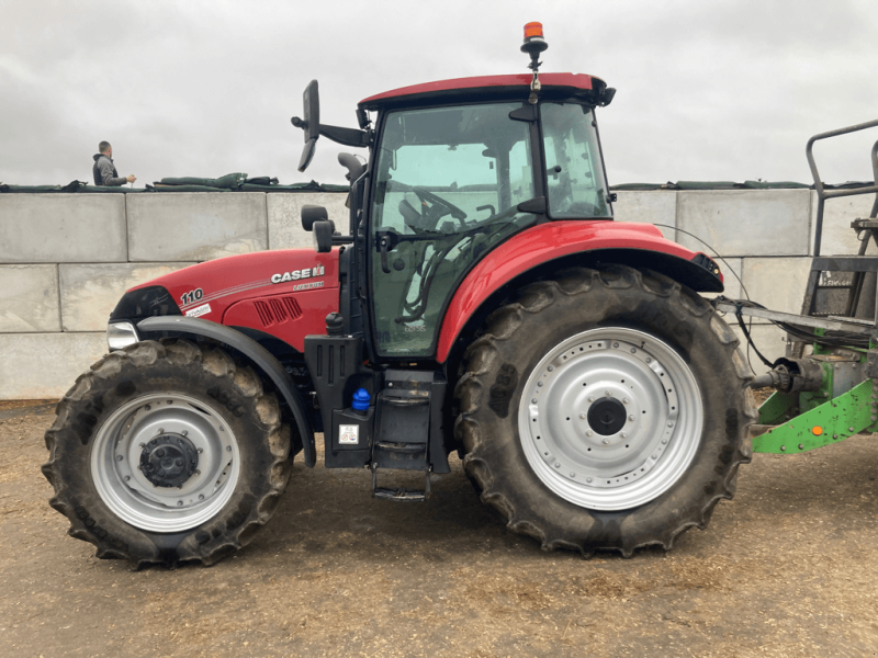 Traktor от тип Case IH LUXXUM 110, Gebrauchtmaschine в ISIGNY-LE-BUAT (Снимка 1)