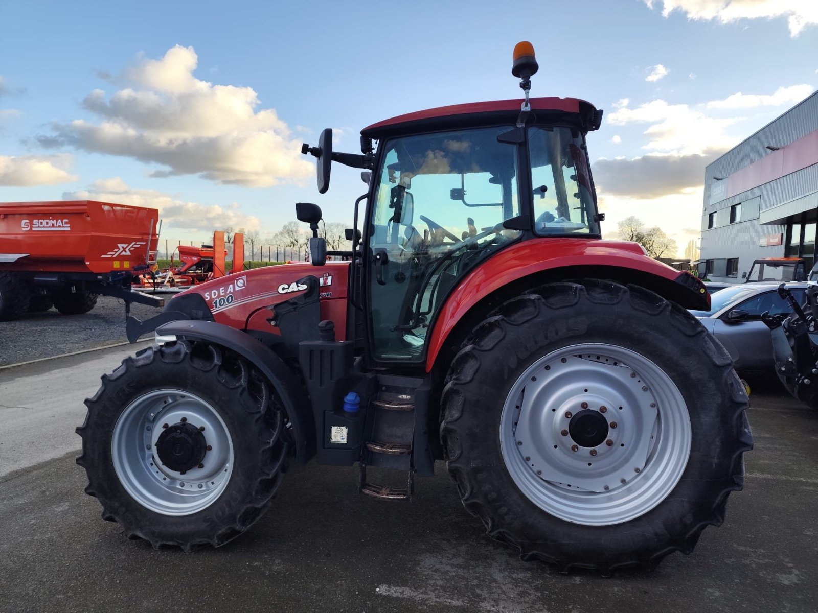 Traktor des Typs Case IH LUXXUM100, Gebrauchtmaschine in Le Horps (Bild 3)