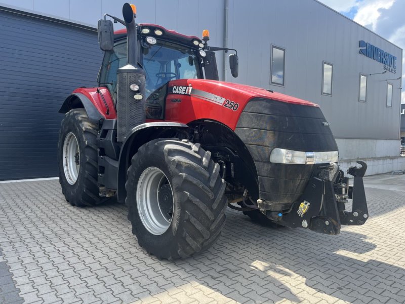 Traktor типа Case IH Magnum 250, Gebrauchtmaschine в Beek en Donk