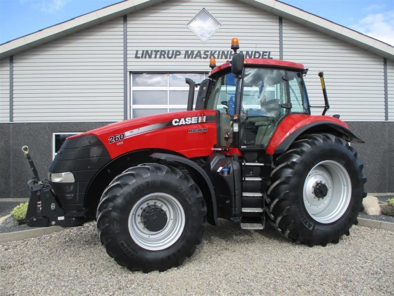 Traktor от тип Case IH MAGNUM 260 CVX med frontlift, affjedret foraksel og affjedret kabine., Gebrauchtmaschine в Lintrup (Снимка 1)