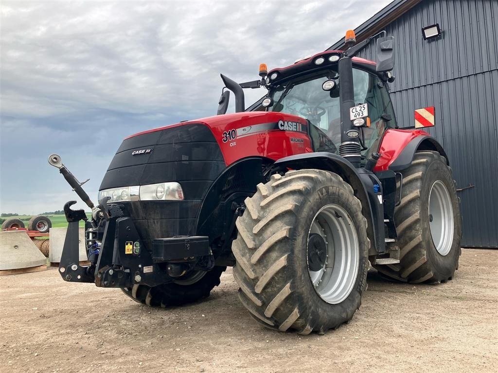 Traktor of the type Case IH Magnum 310  CVX IF 900 dæk, Står på Sjælland, Gebrauchtmaschine in Aalborg SV (Picture 1)