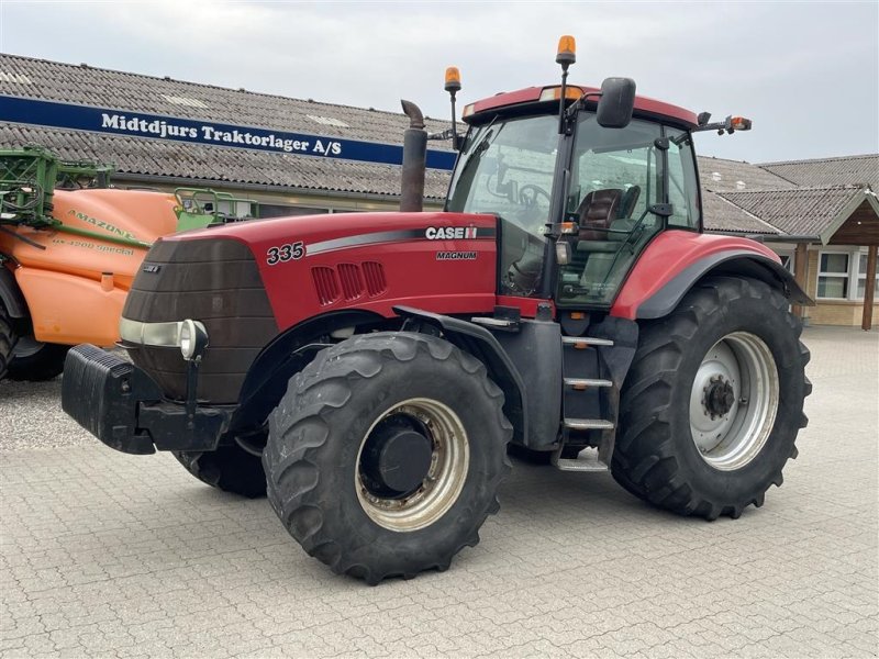 Traktor des Typs Case IH Magnum 335, Gebrauchtmaschine in Nimtofte (Bild 1)