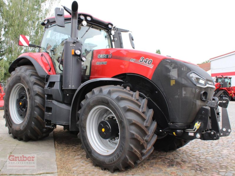 Traktor of the type Case IH Magnum 340 AFSConnect, Neumaschine in Leipzig OT Engelsdorf (Picture 1)