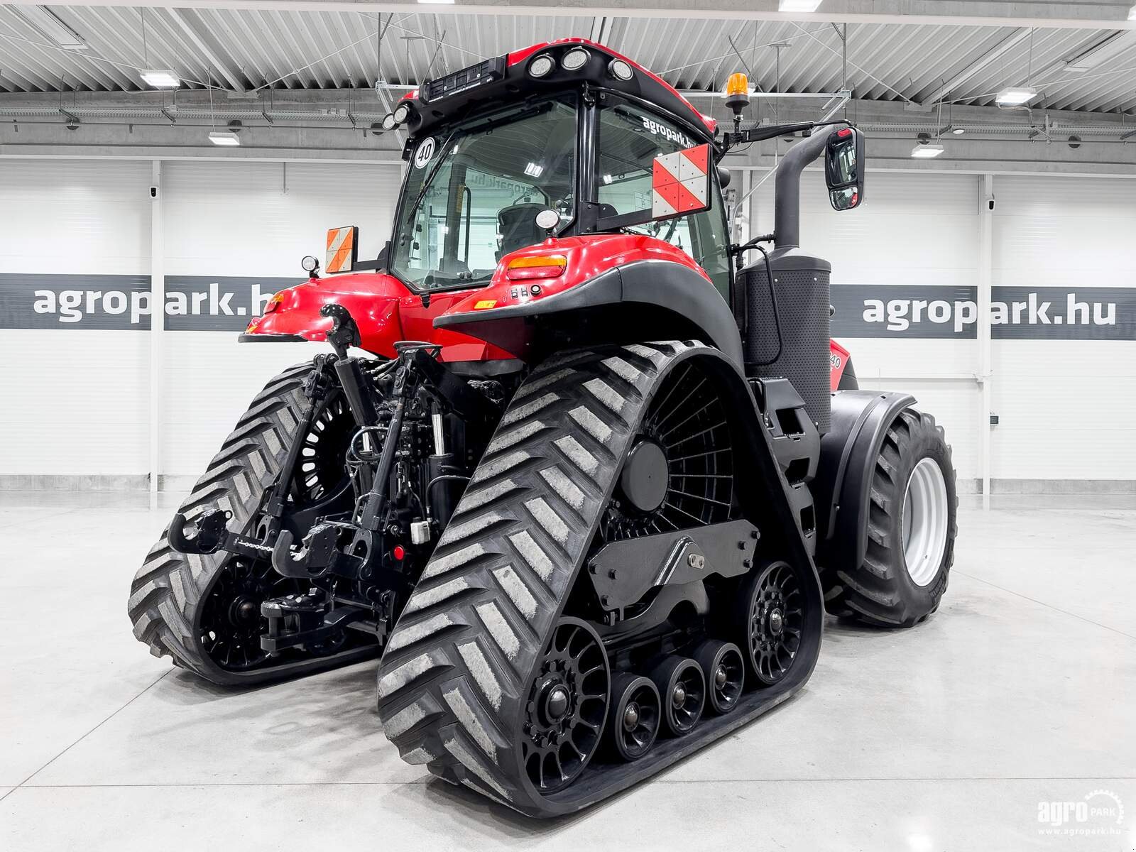 Traktor of the type Case IH Magnum 340 CVX Rowtrac, Gebrauchtmaschine in Csengele (Picture 3)