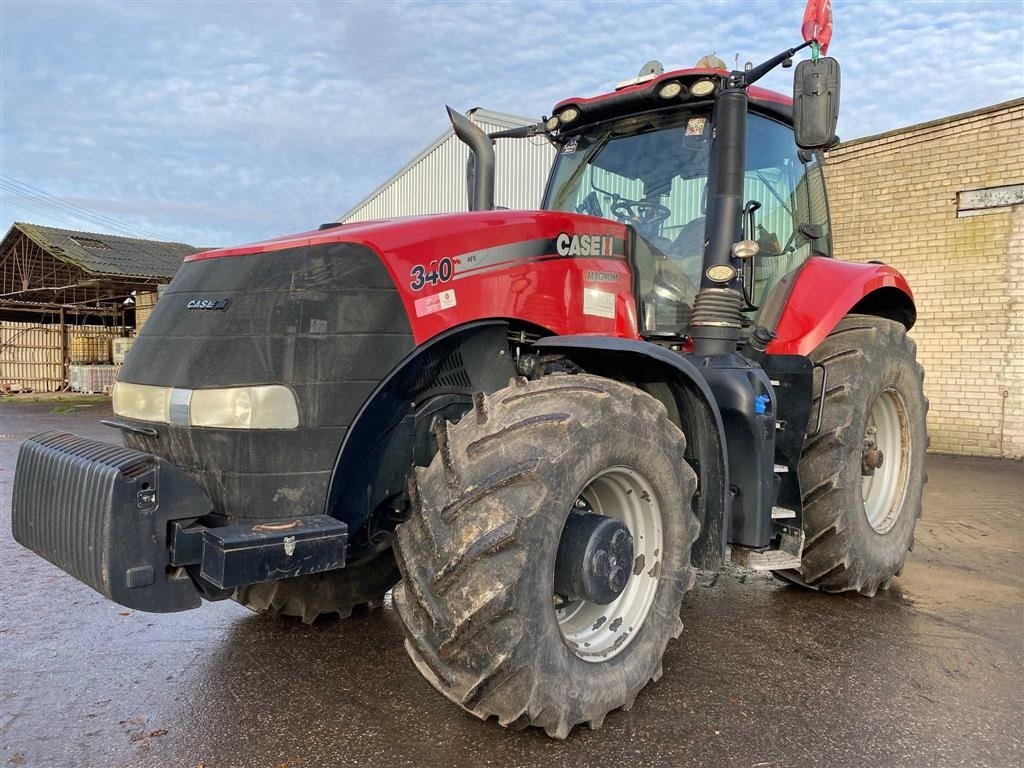 Traktor типа Case IH MAGNUM 340 GPS Autotrac styring og RTK signal. Kun 3875 timer! Tvillingehjul. Hjulvægte bag og frontvægte. Ring til Ulrik på 40255544. Jeg snakker Jysk, tysk og engelsk., Gebrauchtmaschine в Kolding (Фотография 3)