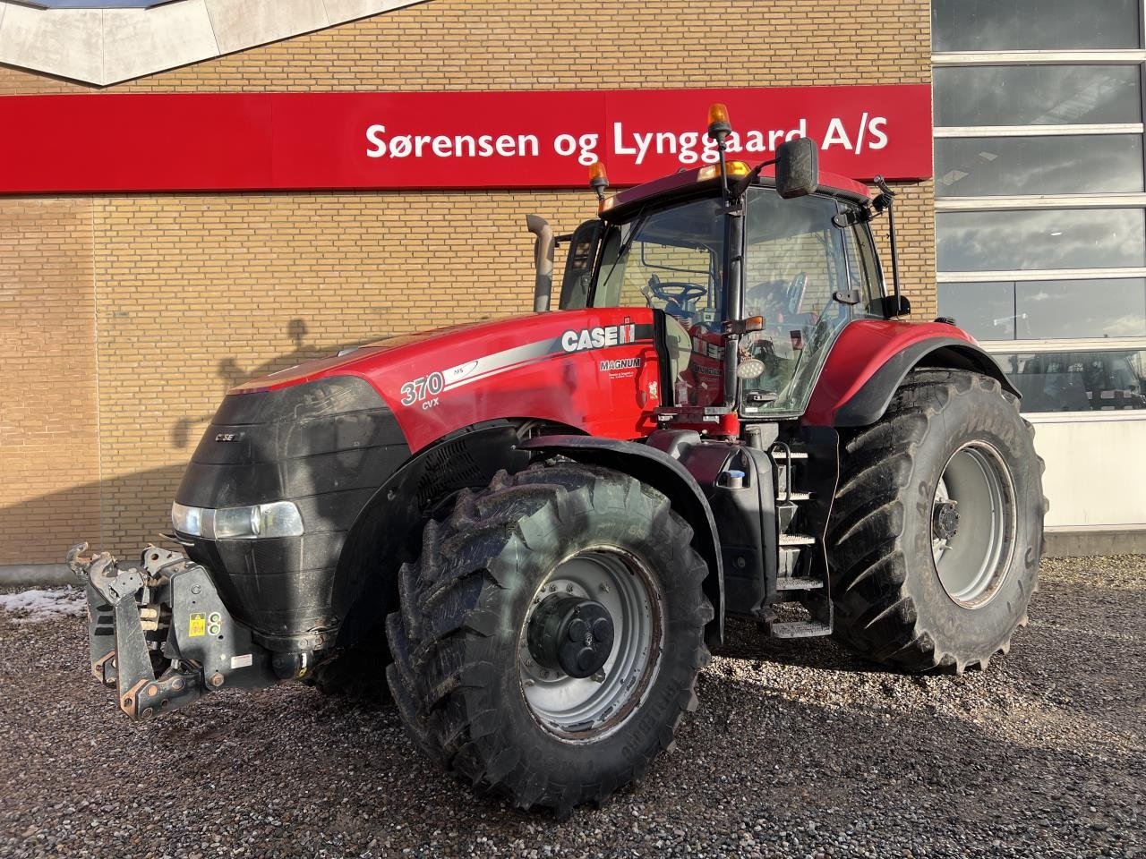 Traktor za tip Case IH MAGNUM 370 CVX, Gebrauchtmaschine u Viborg (Slika 1)