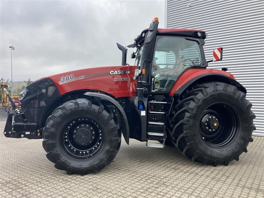 Traktor του τύπου Case IH Magnum 380 CVX AFS Connect Med GPS og kun 368 timer, Gebrauchtmaschine σε Horsens (Φωτογραφία 4)