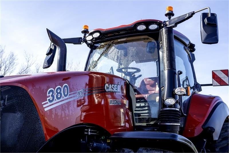 Traktor du type Case IH Magnum 380 CVX Rowtrac SOLGT / SOLD - but similar, Gebrauchtmaschine en Aalborg SV (Photo 2)