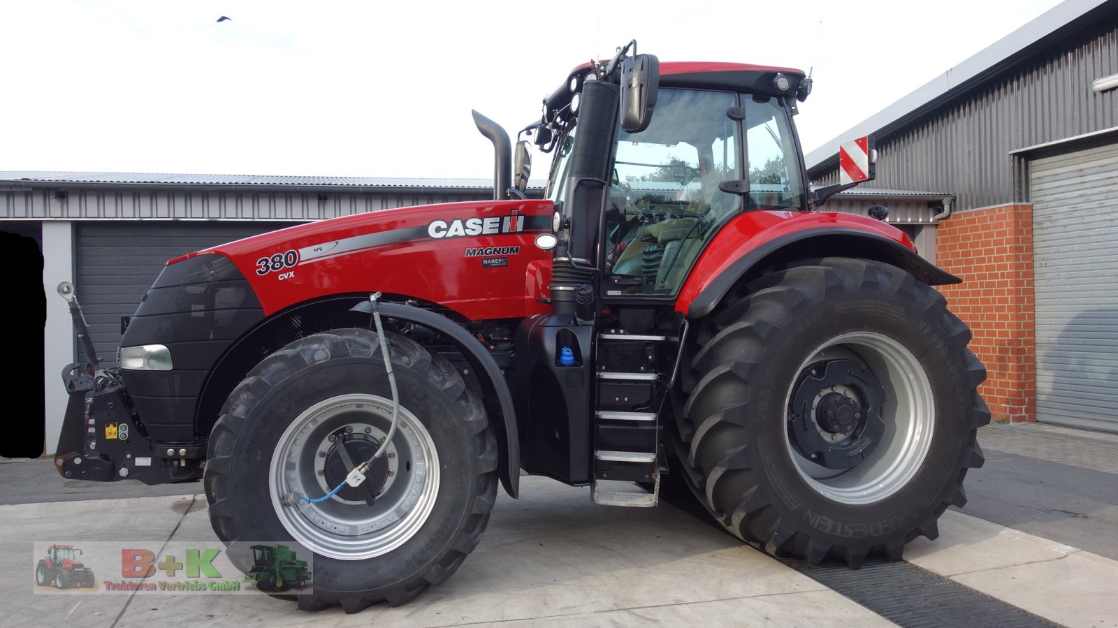 Traktor van het type Case IH Magnum 380 CVX, Gebrauchtmaschine in Kettenkamp (Foto 2)