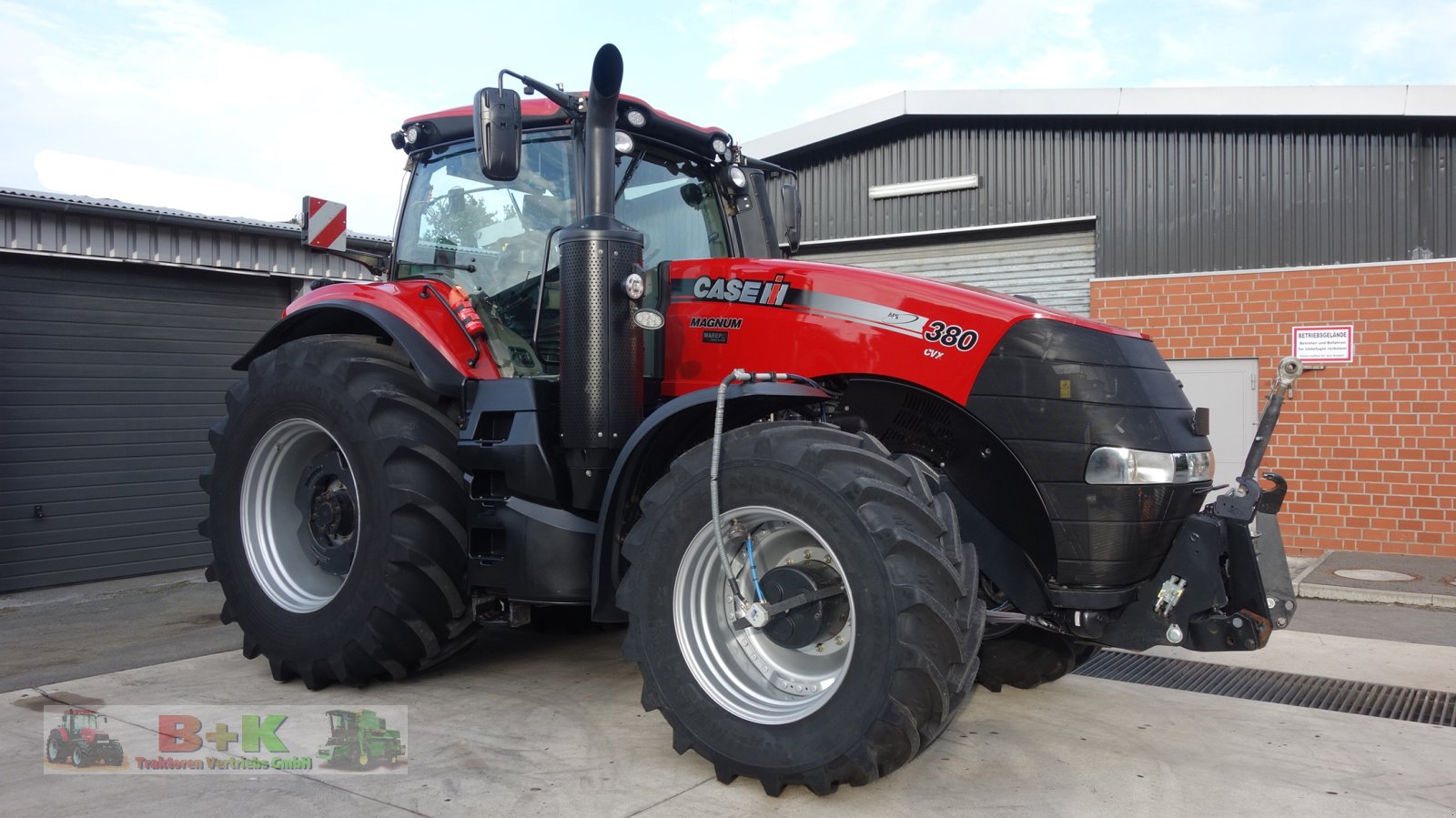 Traktor van het type Case IH Magnum 380 CVX, Gebrauchtmaschine in Kettenkamp (Foto 3)