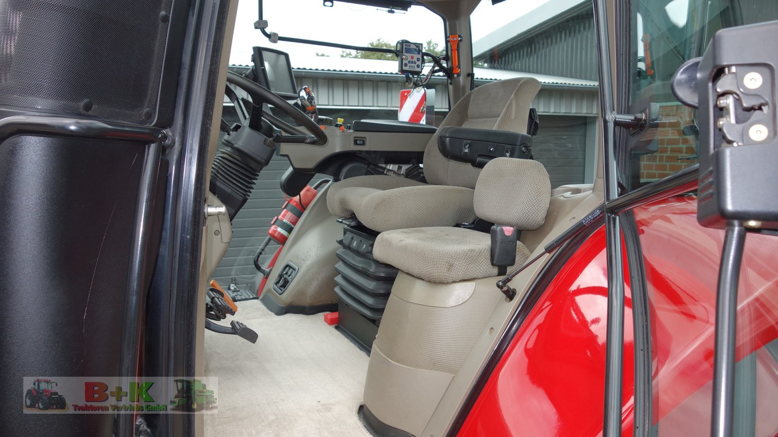 Traktor van het type Case IH Magnum 380 CVX, Gebrauchtmaschine in Kettenkamp (Foto 18)