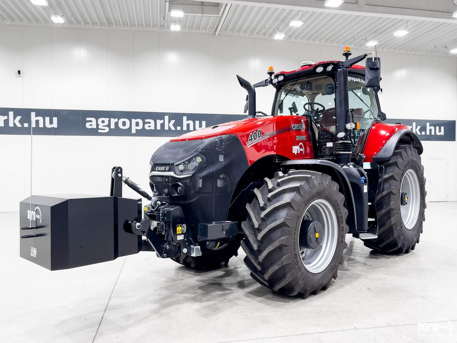 Traktor of the type Case IH Magnum 400, Gebrauchtmaschine in Csengele (Picture 1)