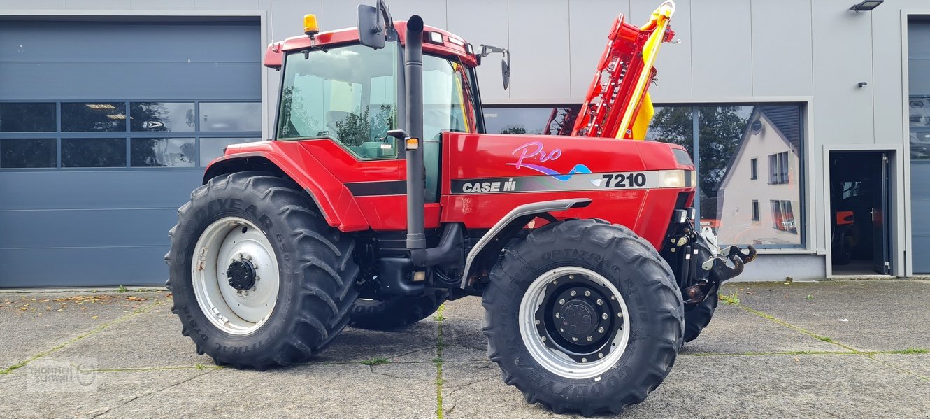 Traktor van het type Case IH Magnum 7210 Pro, Gebrauchtmaschine in Crombach/St.Vith (Foto 2)