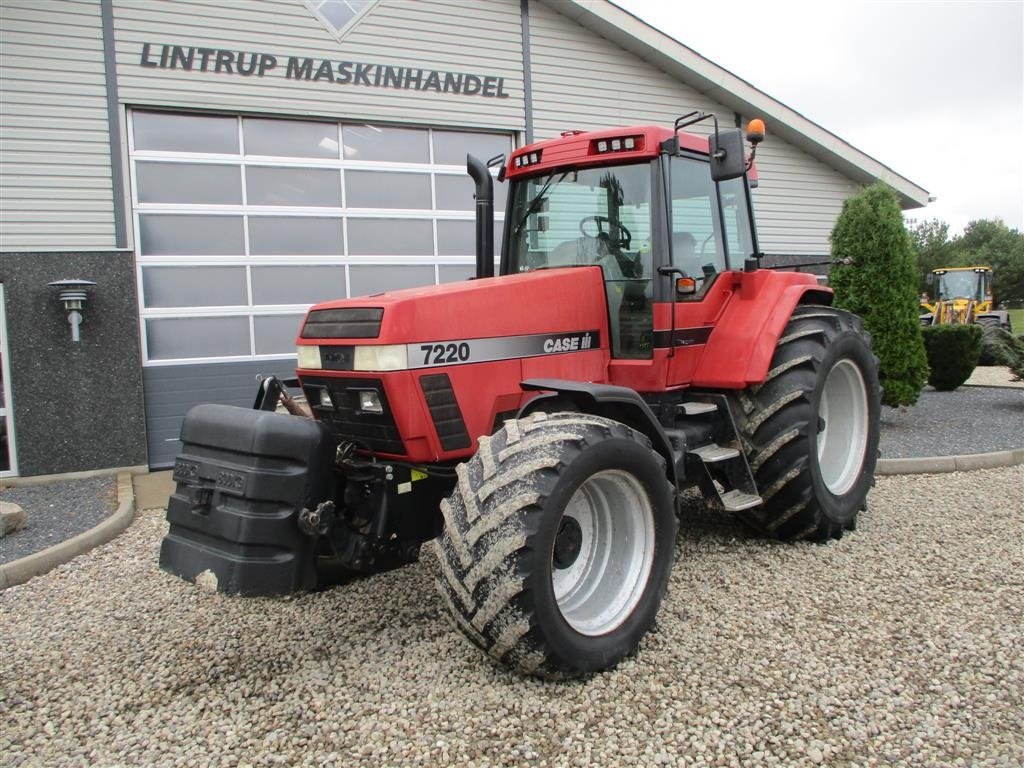 Traktor du type Case IH MAGNUM 7220 Med frontlift, Gebrauchtmaschine en Lintrup (Photo 2)