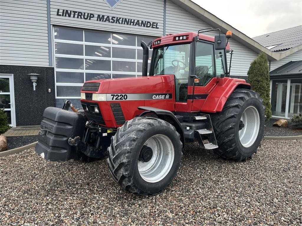 Traktor van het type Case IH MAGNUM 7220 Med frontlift, Gebrauchtmaschine in Lintrup (Foto 2)