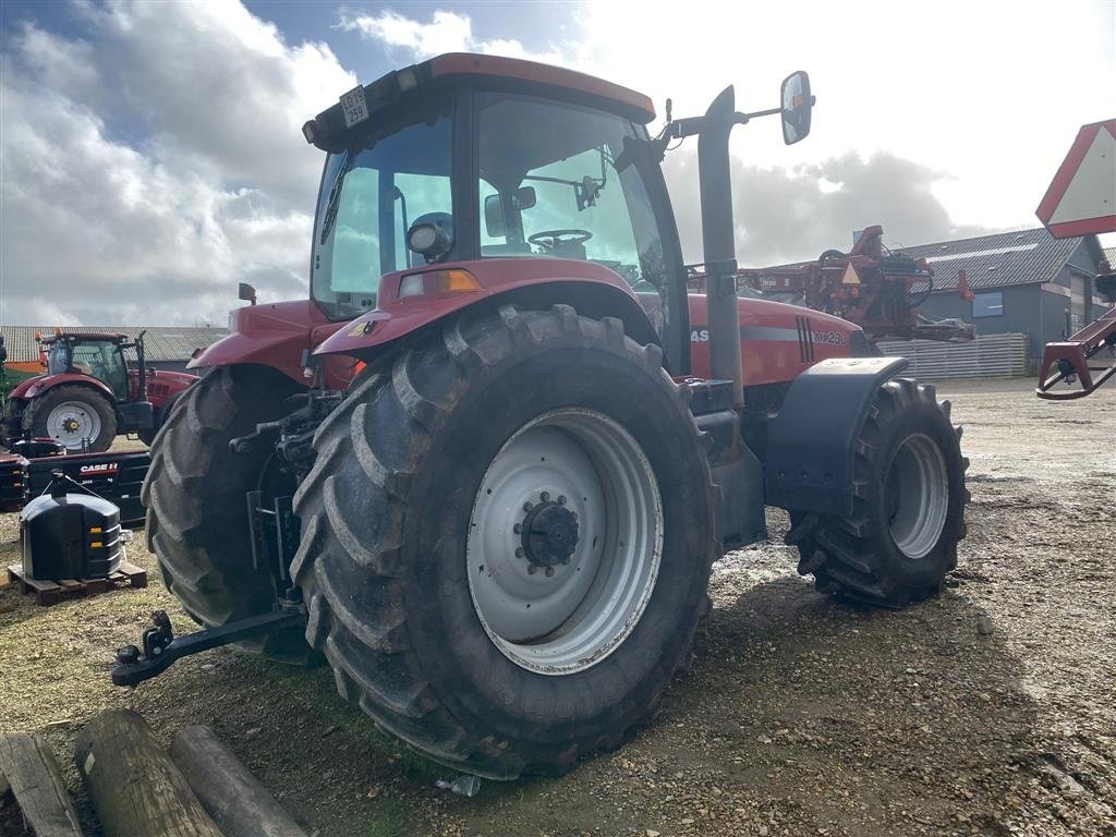 Traktor des Typs Case IH Magnum MX 230, Gebrauchtmaschine in Aulum (Bild 4)