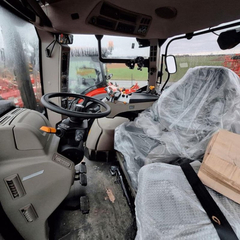 Traktor typu Case IH Maxxum 125 AD8, Gebrauchtmaschine v azerailles (Obrázek 7)