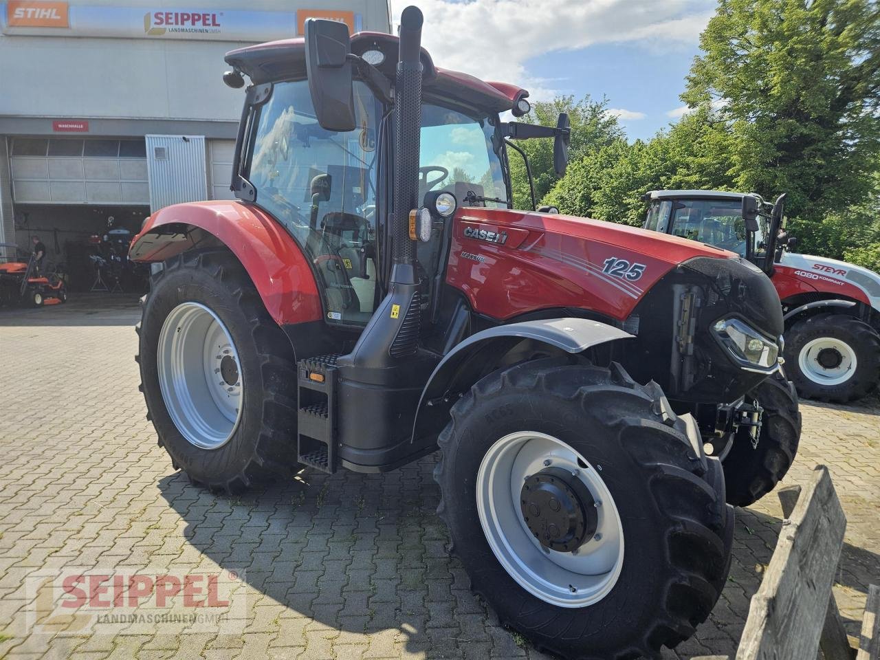 Traktor of the type Case IH MAXXUM 125 AD8, Neumaschine in Groß-Umstadt (Picture 2)