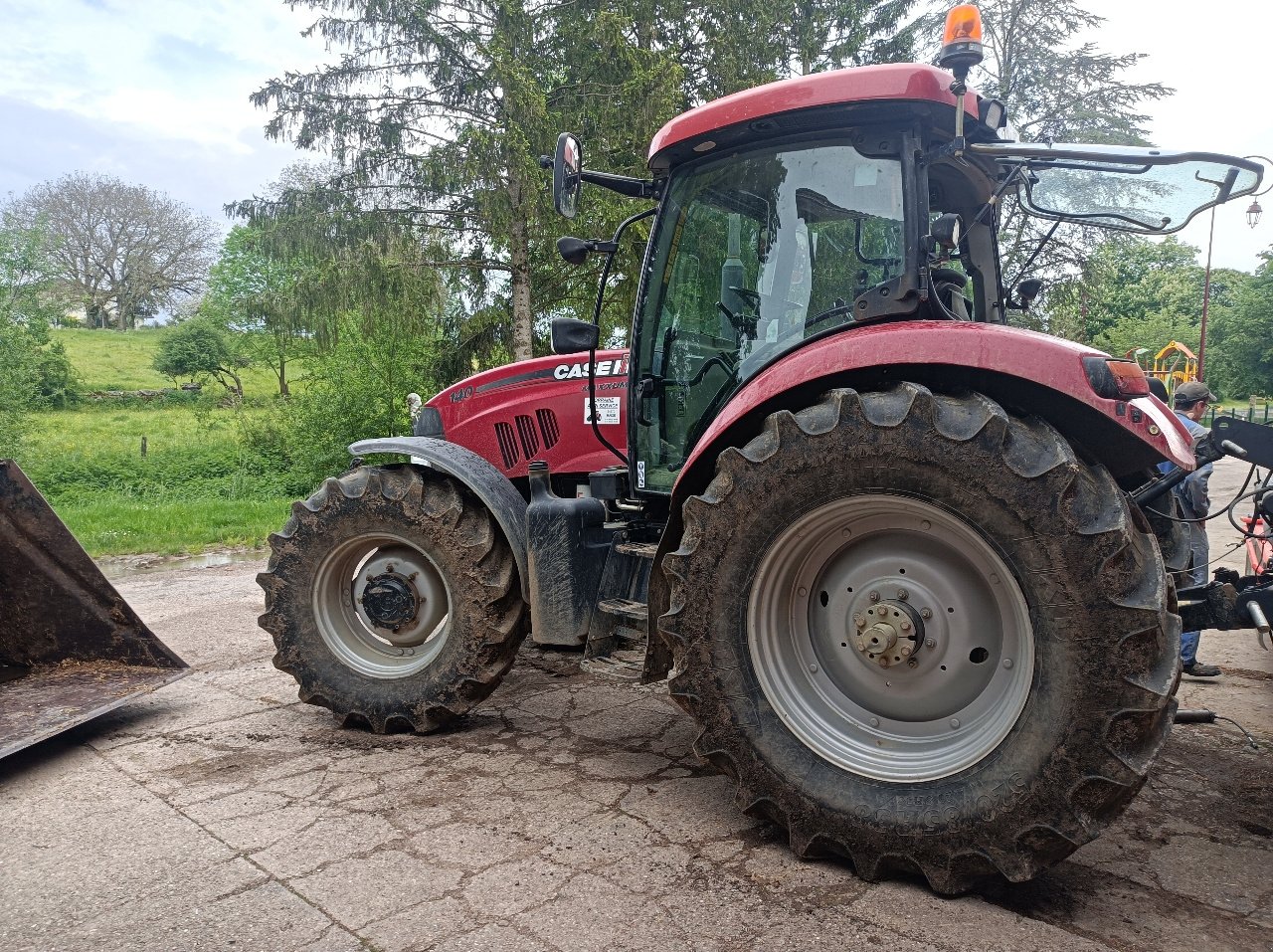 Traktor typu Case IH MAXXUM 140, Gebrauchtmaschine w Einvaux (Zdjęcie 2)