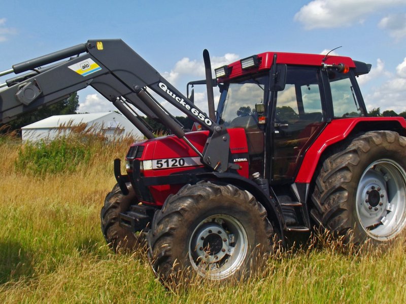 Traktor от тип Case IH Maxxum 5120+ Frontlader, Gebrauchtmaschine в Mittelsdorf (Снимка 1)