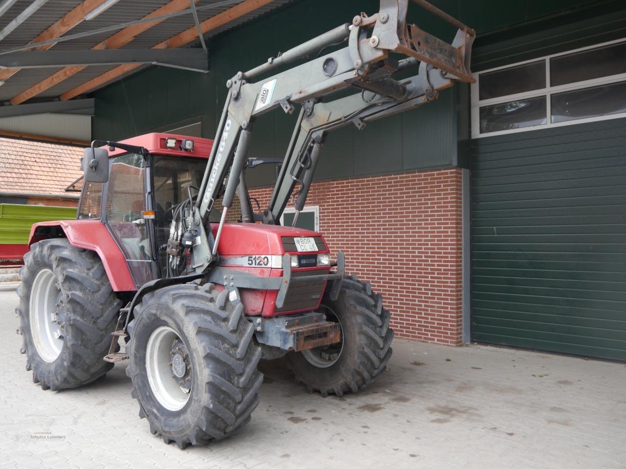 Traktor of the type Case IH Maxxum 5120 Quicke Frontlader Druckluft, Gebrauchtmaschine in Borken (Picture 2)