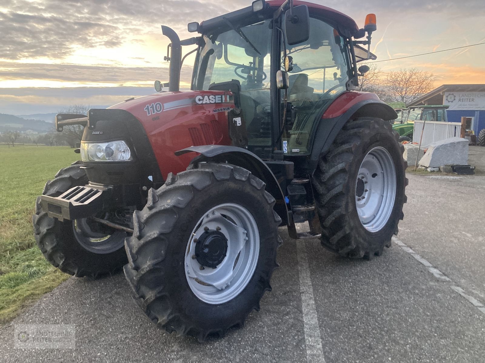 Traktor van het type Case IH Maxxum CVX 110 Komfort, Gebrauchtmaschine in Arnreit (Foto 1)