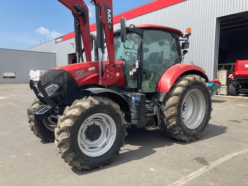 Traktor a típus Case IH MAXXUM CVX 115, Gebrauchtmaschine ekkor: CINTHEAUX (Kép 2)