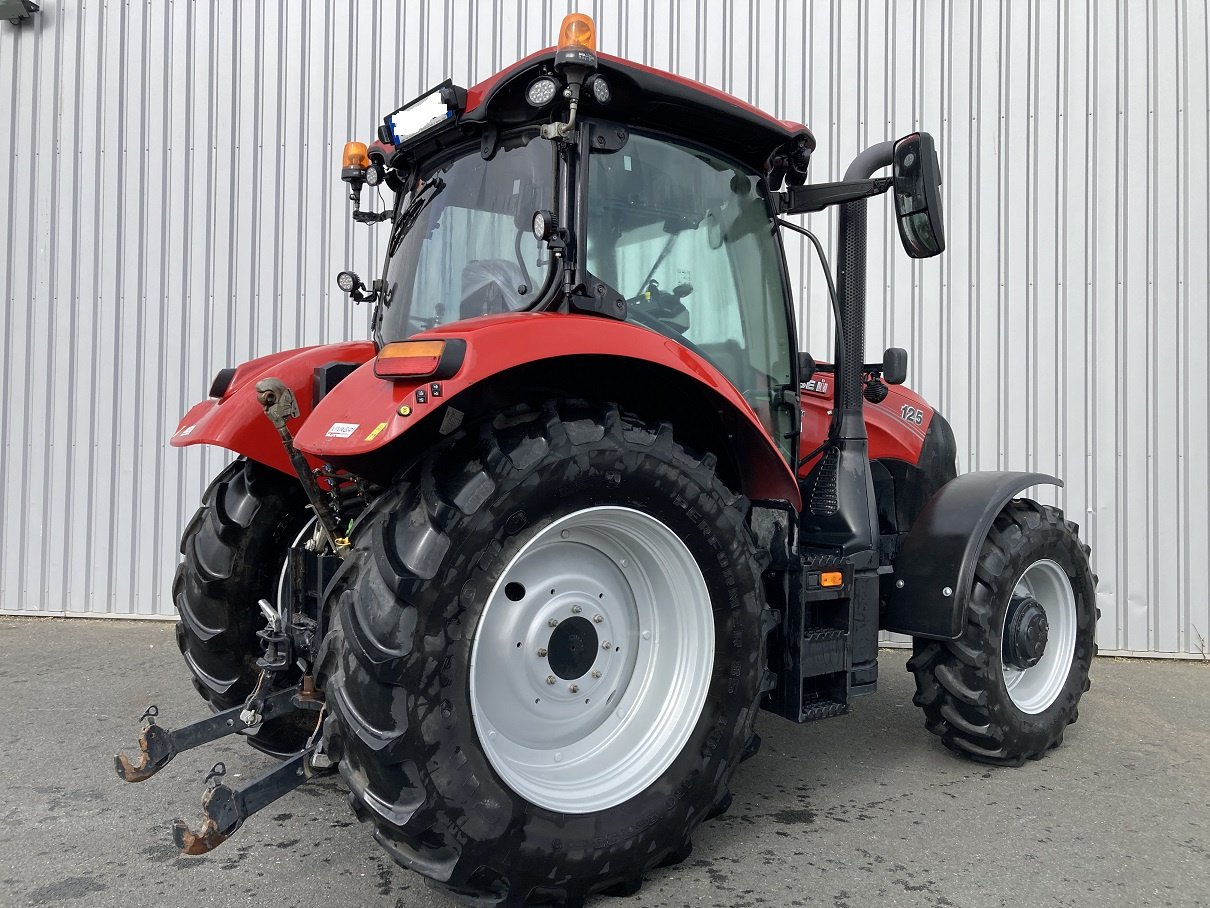 Traktor des Typs Case IH MAXXUM CVX 125, Gebrauchtmaschine in CINTHEAUX (Bild 3)