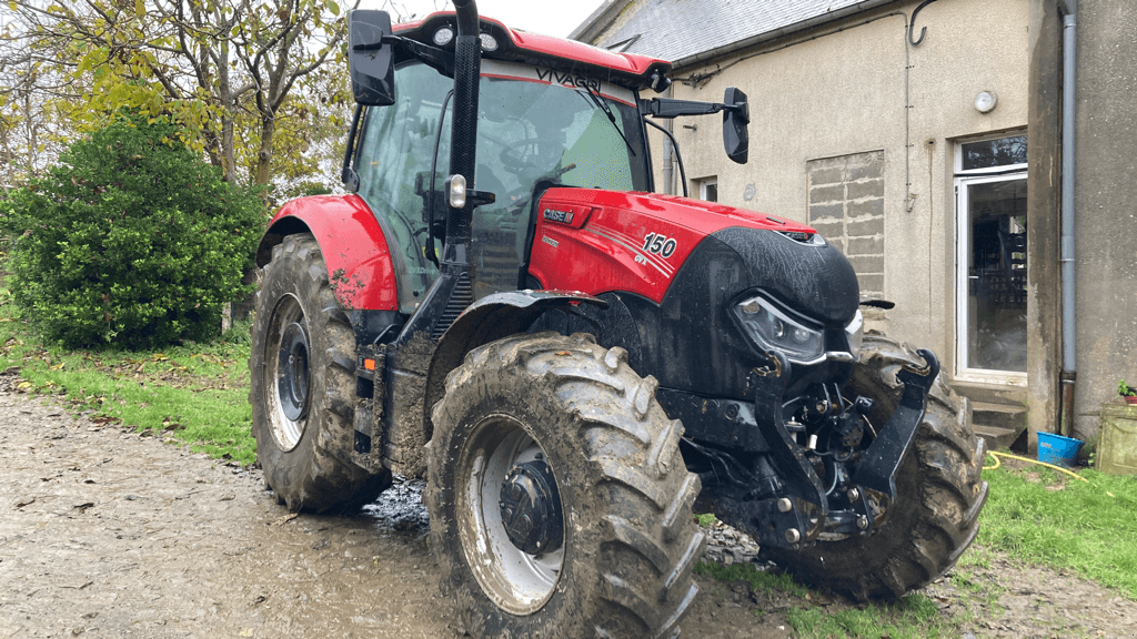 Traktor van het type Case IH MAXXUM CVX 150, Gebrauchtmaschine in CINTHEAUX (Foto 1)