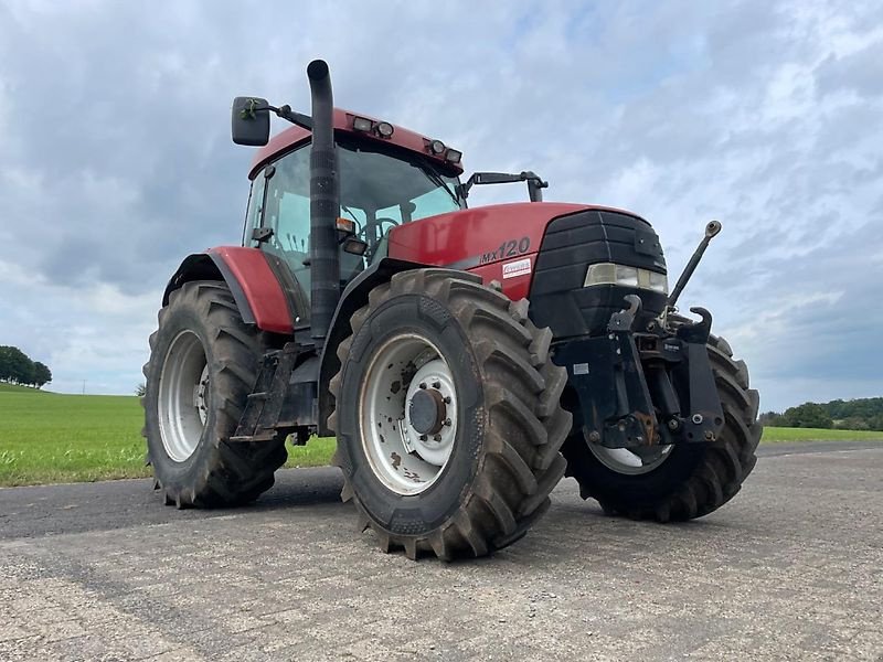 Traktor typu Case IH MX 120, Gebrauchtmaschine v Steinau 