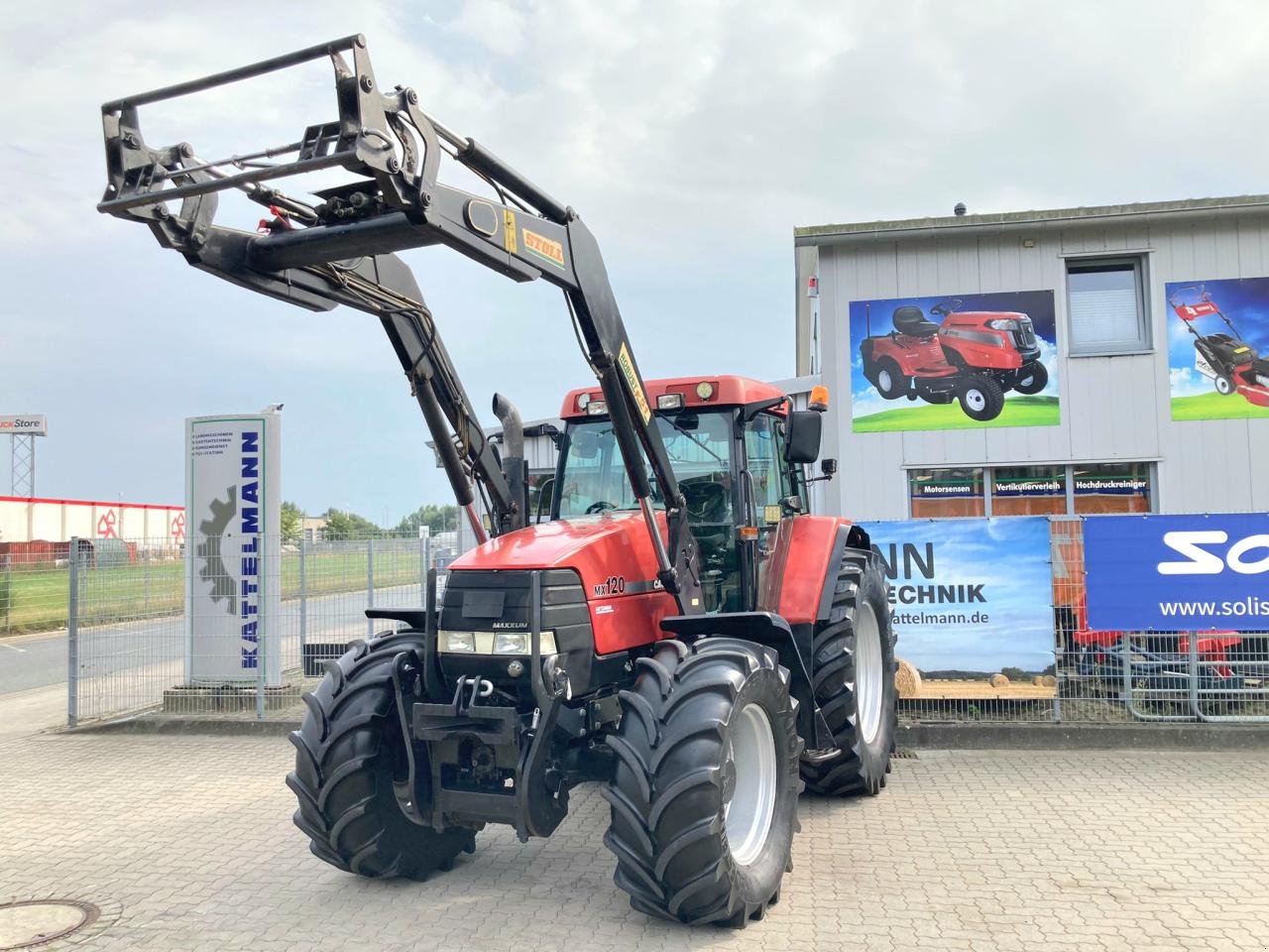 Traktor des Typs Case IH MX 120, Gebrauchtmaschine in Stuhr (Bild 1)