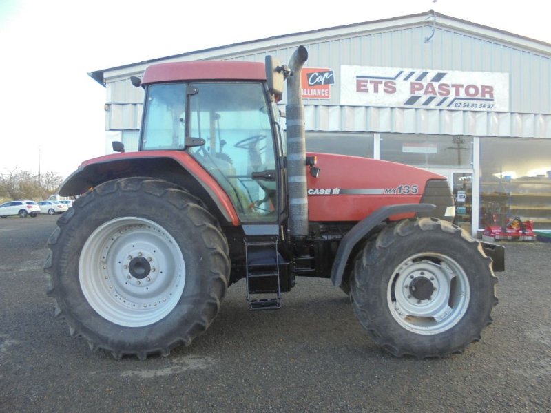 Traktor du type Case IH MX 135, Gebrauchtmaschine en AUTHON (Photo 1)