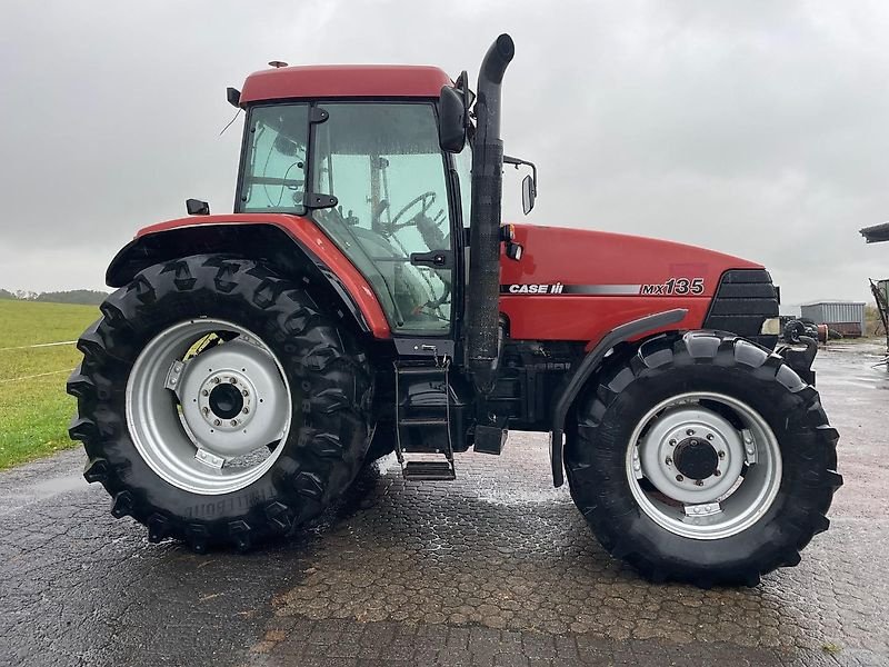 Traktor van het type Case IH MX 135, Gebrauchtmaschine in Steinau  (Foto 3)