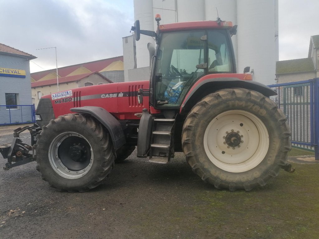 Traktor typu Case IH MX180, Gebrauchtmaschine w Gondrecourt-le-Château (Zdjęcie 4)