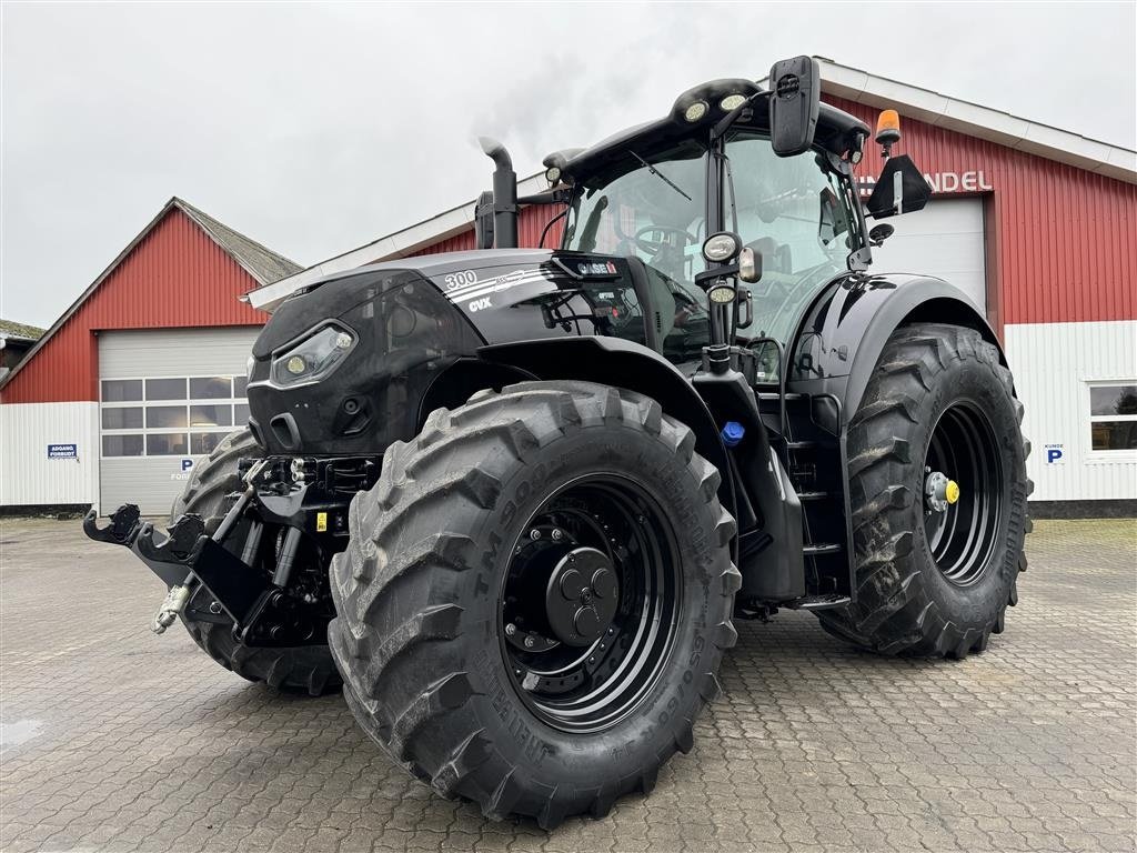 Traktor от тип Case IH Optum 300 CVX BLACK EDITION MED AUTOSTYRING!, Gebrauchtmaschine в Nørager (Снимка 1)