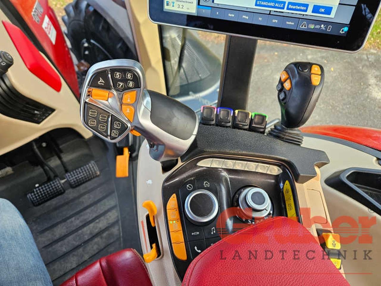 Traktor от тип Case IH Optum 300 CVX Drive, Gebrauchtmaschine в Ampfing (Снимка 15)