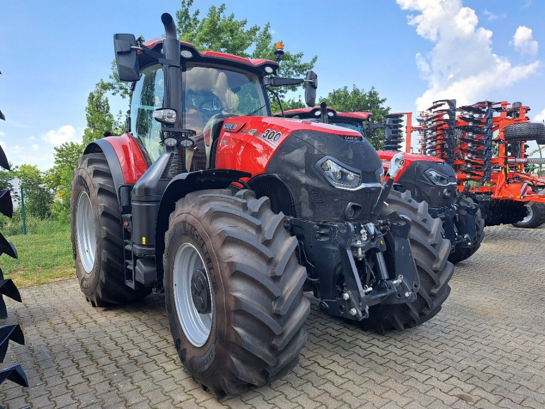 Traktor of the type Case IH Optum 300 CVX, Neumaschine in Bad Freienwalde (Picture 1)