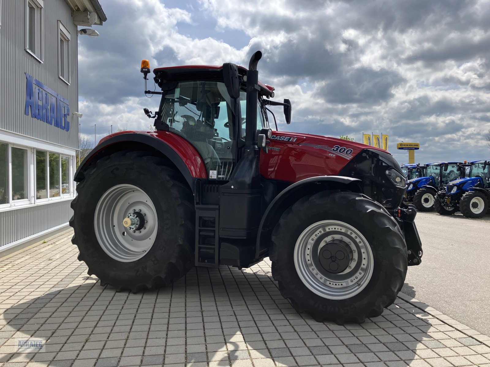 Traktor of the type Case IH Optum 300 CVX, Gebrauchtmaschine in Salching bei Straubing (Picture 8)