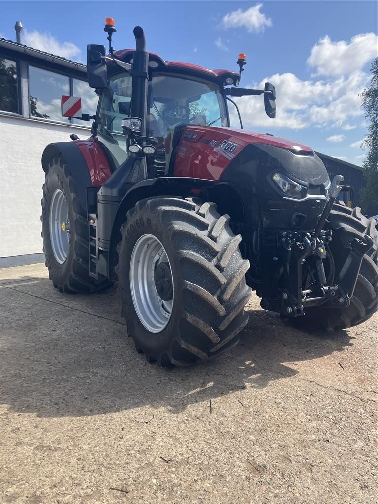 Traktor of the type Case IH OPTUM 300 CVXDRIVE, Gebrauchtmaschine in Glamsbjerg (Picture 4)