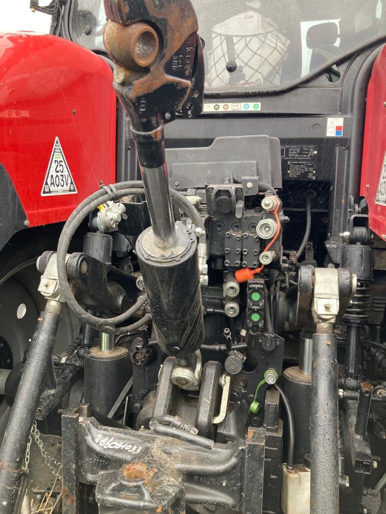 Traktor van het type Case IH OPTUM CVX 270, Gebrauchtmaschine in CINTHEAUX (Foto 4)