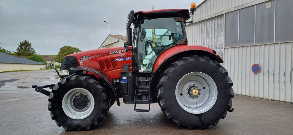 Traktor типа Case IH PUMA 240 CVX GPS, Gebrauchtmaschine в VERT TOULON (Фотография 11)