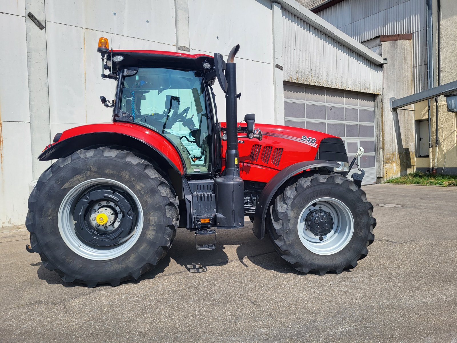 Traktor des Typs Case IH PUMA 240 CVX, Gebrauchtmaschine in Nellingen (Bild 2)