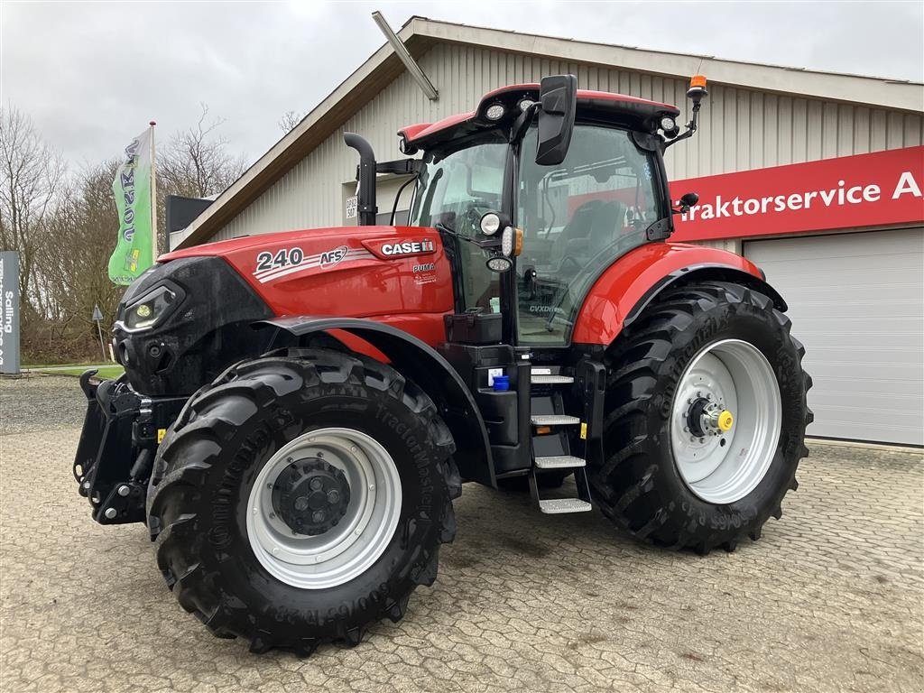 Traktor des Typs Case IH PUMA 240 CVXDRIVE, Gebrauchtmaschine in Spøttrup (Bild 2)