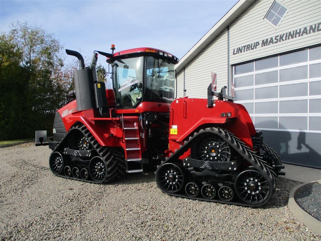 Traktor van het type Case IH Quadtrac 470 med 1000omd PTO & 30tommer / 76cm bånd på. GPS anlæg., Gebrauchtmaschine in Lintrup (Foto 3)