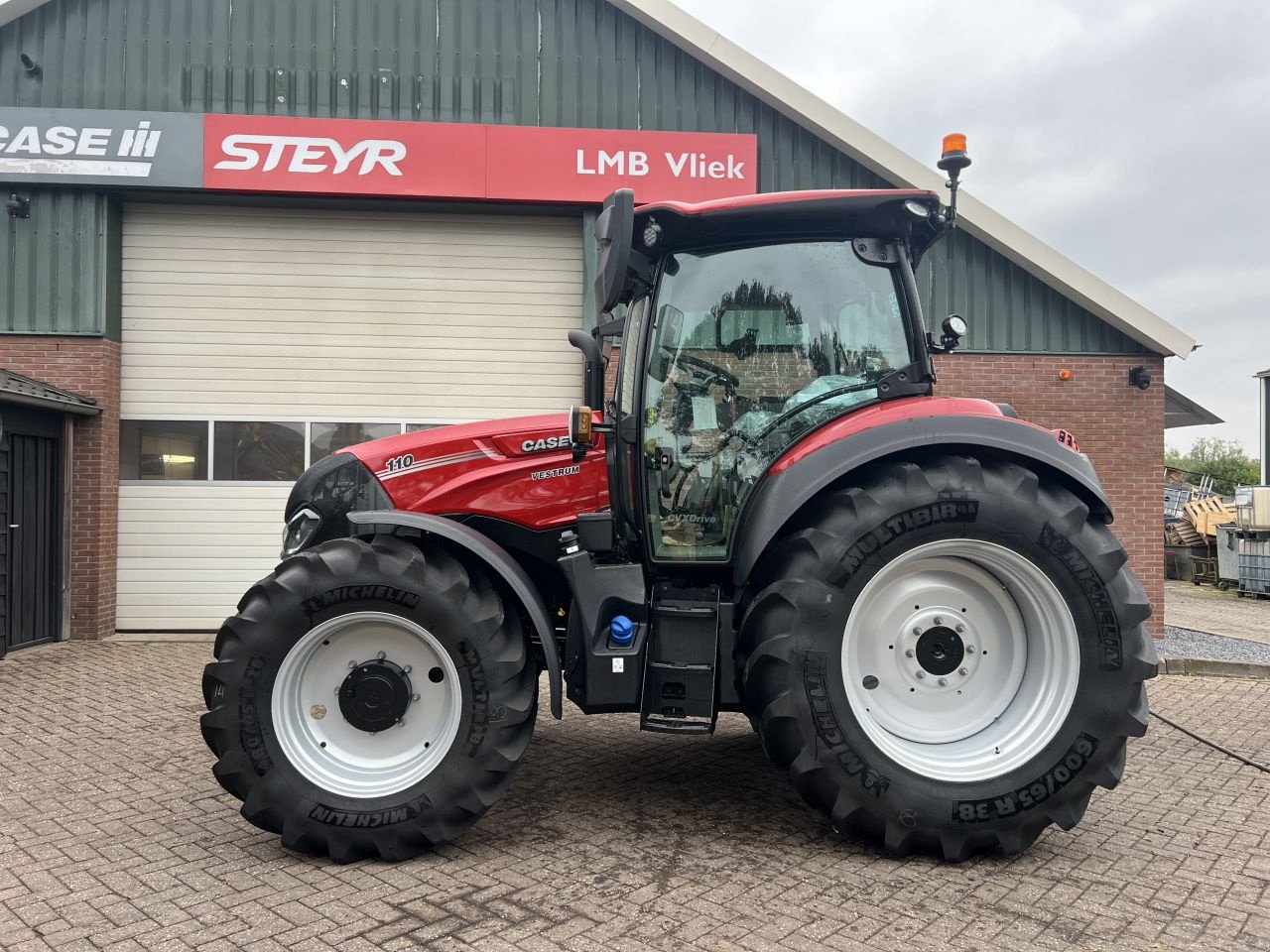 Traktor van het type Case IH vestrum 110 cvx, Neumaschine in Putten (Foto 3)