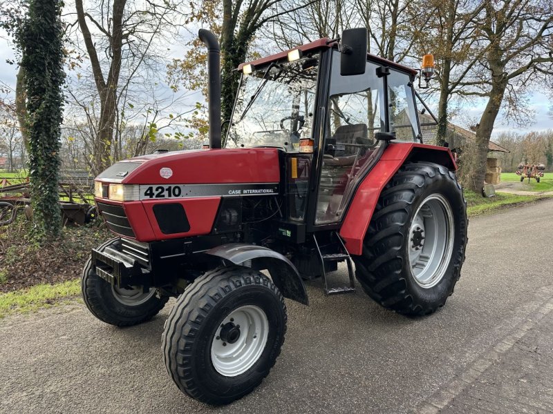 Traktor van het type Case 4210, Gebrauchtmaschine in Rossum